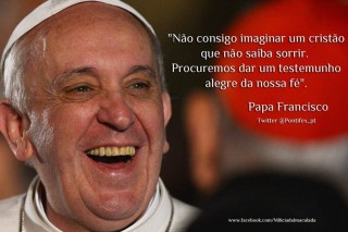 Disseminar a bondade, ignorar o ódio e sorrir todos os dias. 