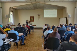 Padres se atualizam sobre o direito penal da Igreja