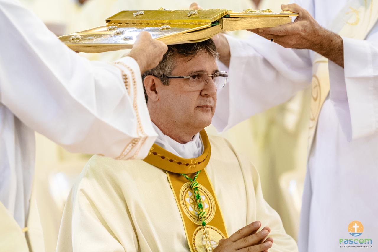 Image title Image title